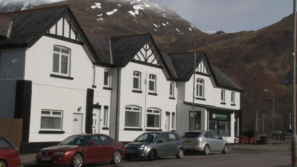 Highland Getaway Hotel Kinlochleven Bagian luar foto